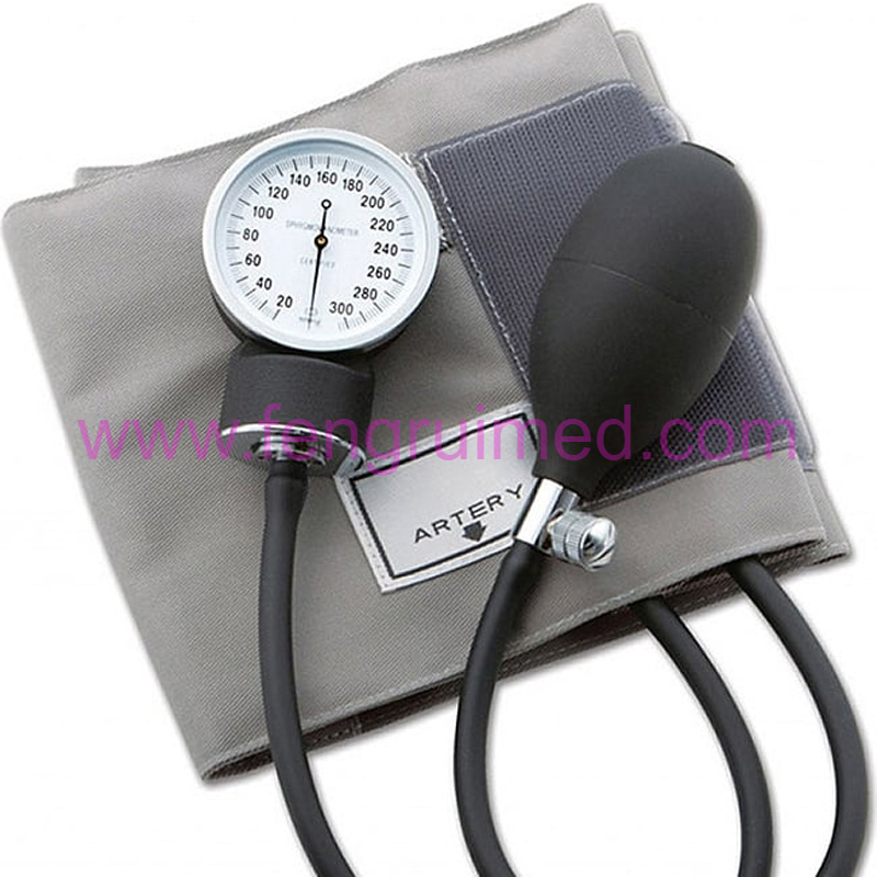 Máy đo huyết áp aneroid.